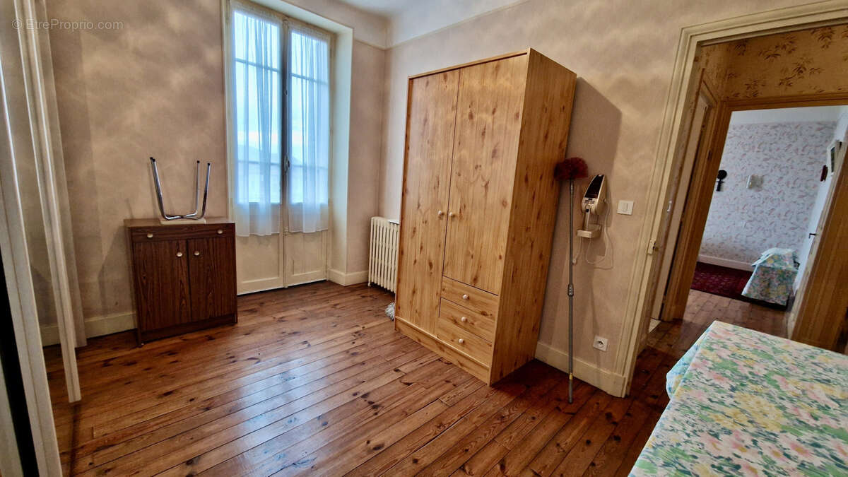 Maison à PAULHAGUET