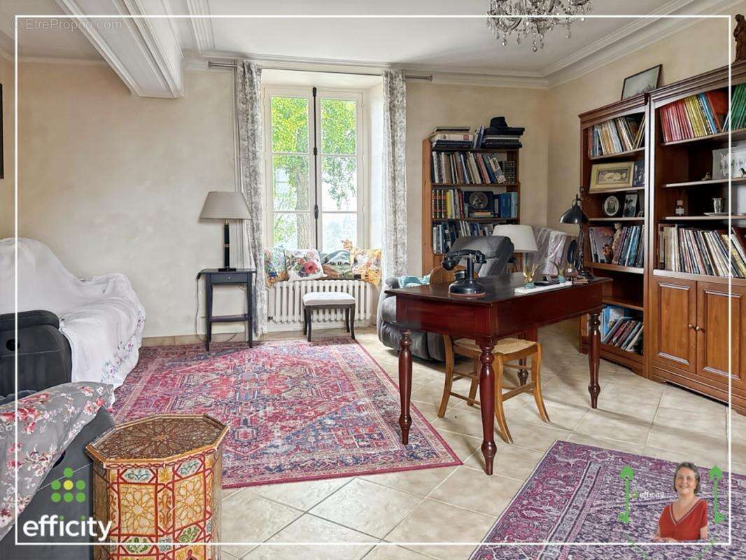 Maison à VAL-D'IZE