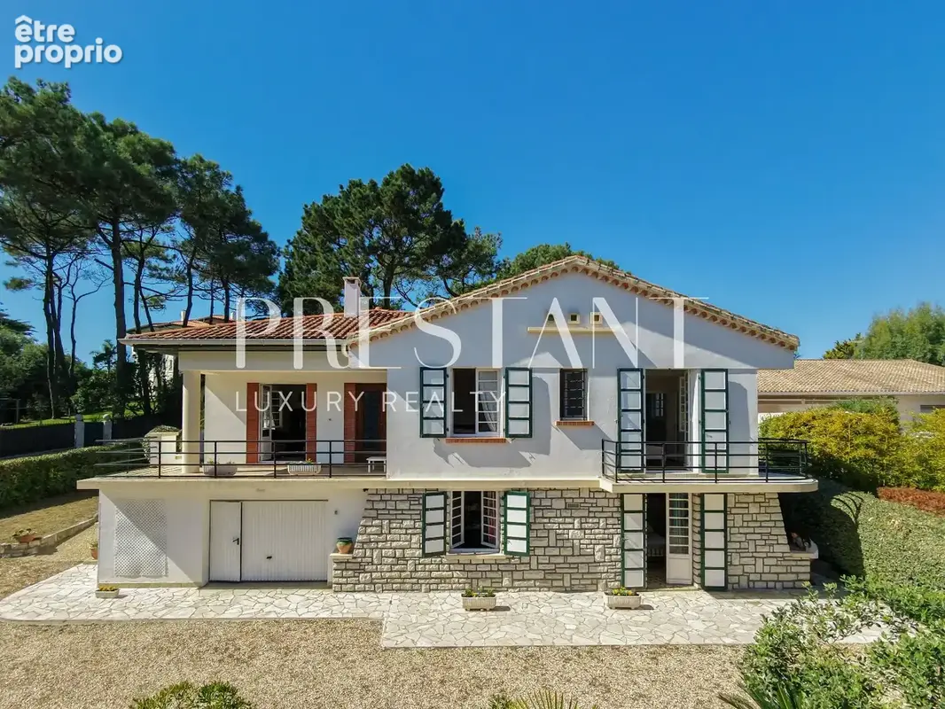 Exlusivité - Anglet Chiberta - Propriété emblématique à quelques pas des plages - photo 2