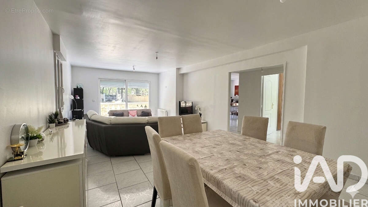 Photo 4 - Maison à SYLVAINS-LES-MOULINS