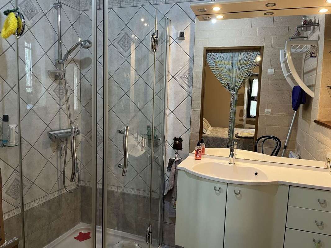 Maison - R+1 - SDE - Maison à LATRONQUIERE