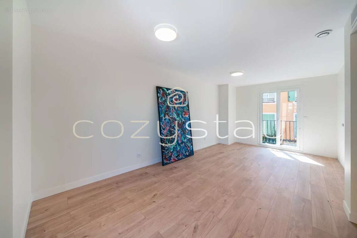 Appartement à MANDELIEU-LA-NAPOULE