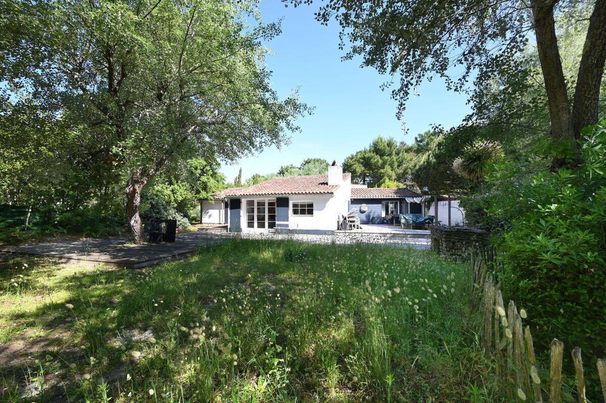 Maison à LES PORTES-EN-RE