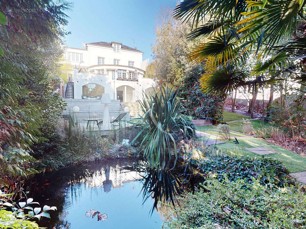 Maison à LE RAINCY