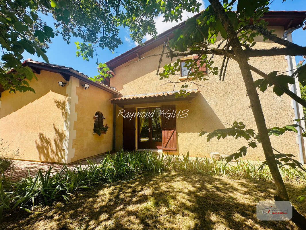 Élégante maison familiale de 7 chambres avec annexe indépendante, située dans un cadre rural paisible - photo 42