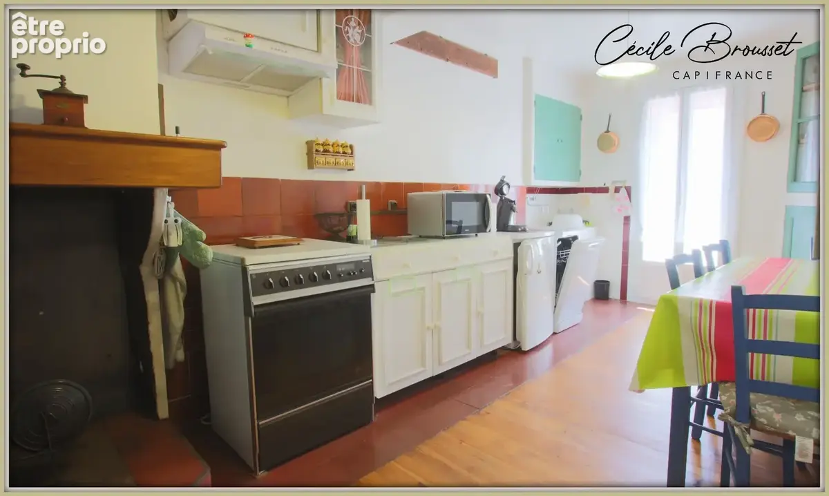 Maison de village rénovée à vendre 7 pièces SAINT LAURENT DE CERDANS (66) - photo 2