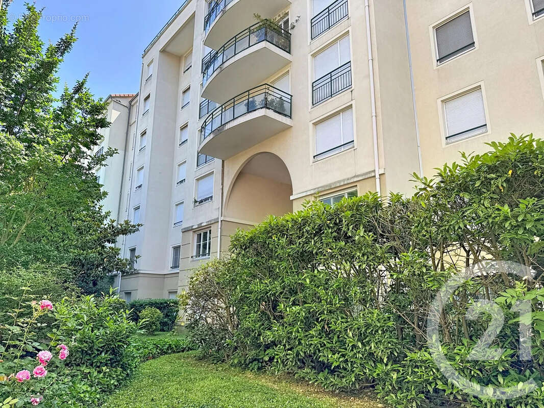 Appartement à LYON-8E