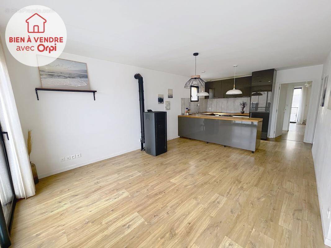 Maison à OINVILLE-SUR-MONTCIENT