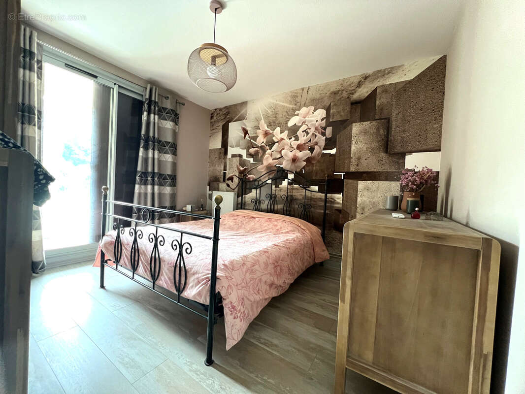 Appartement à FONTAINE