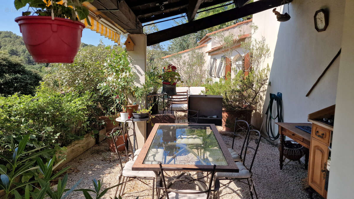 Maison à LA DESTROUSSE