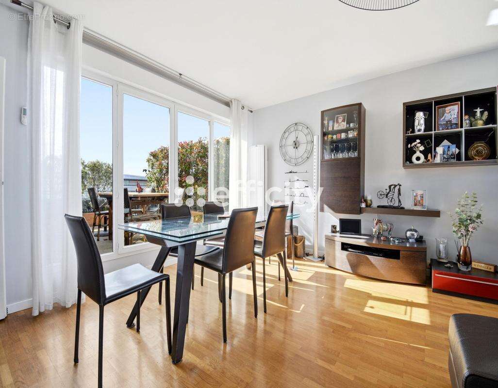 Appartement à BOIS-COLOMBES