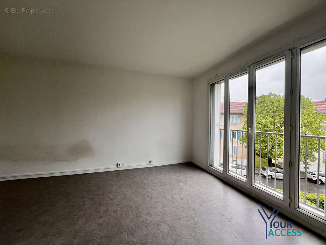 Appartement à GRIGNY