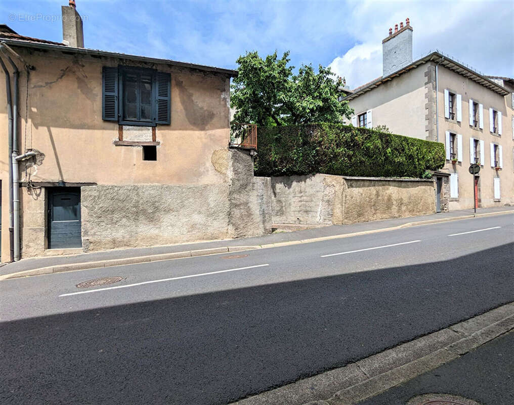Maison à AURILLAC