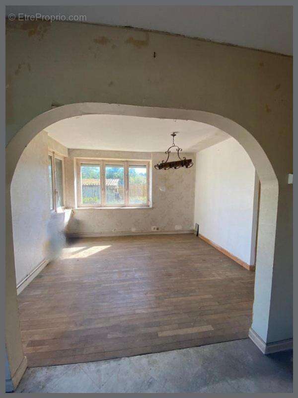 Maison à ROZ-LANDRIEUX