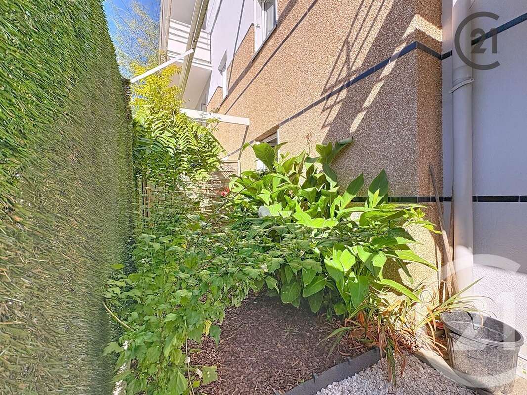 Appartement à COMBS-LA-VILLE