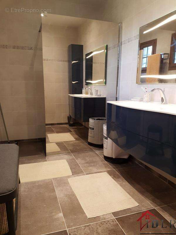 Maison à BRIE-COMTE-ROBERT