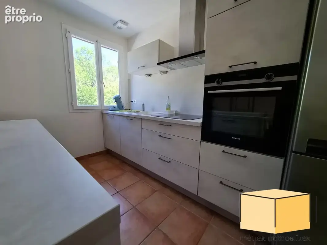 Maison 90 m² à Saint-Germain-Les-Paroisses  - photo 6