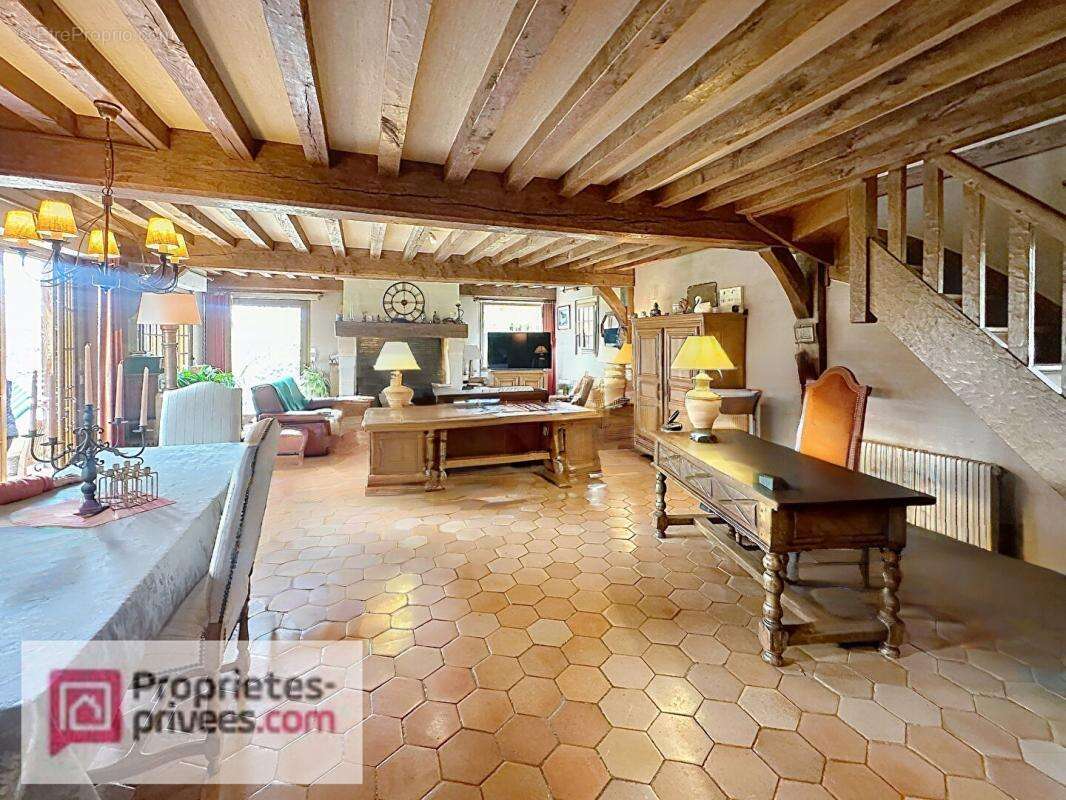 Maison à SAINT-MARTIN-AUX-CHARTRAINS