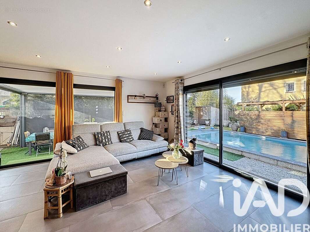 Photo 2 - Maison à SIX-FOURS-LES-PLAGES