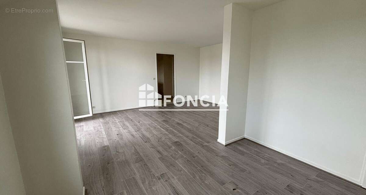 Appartement à SAINT-GRATIEN