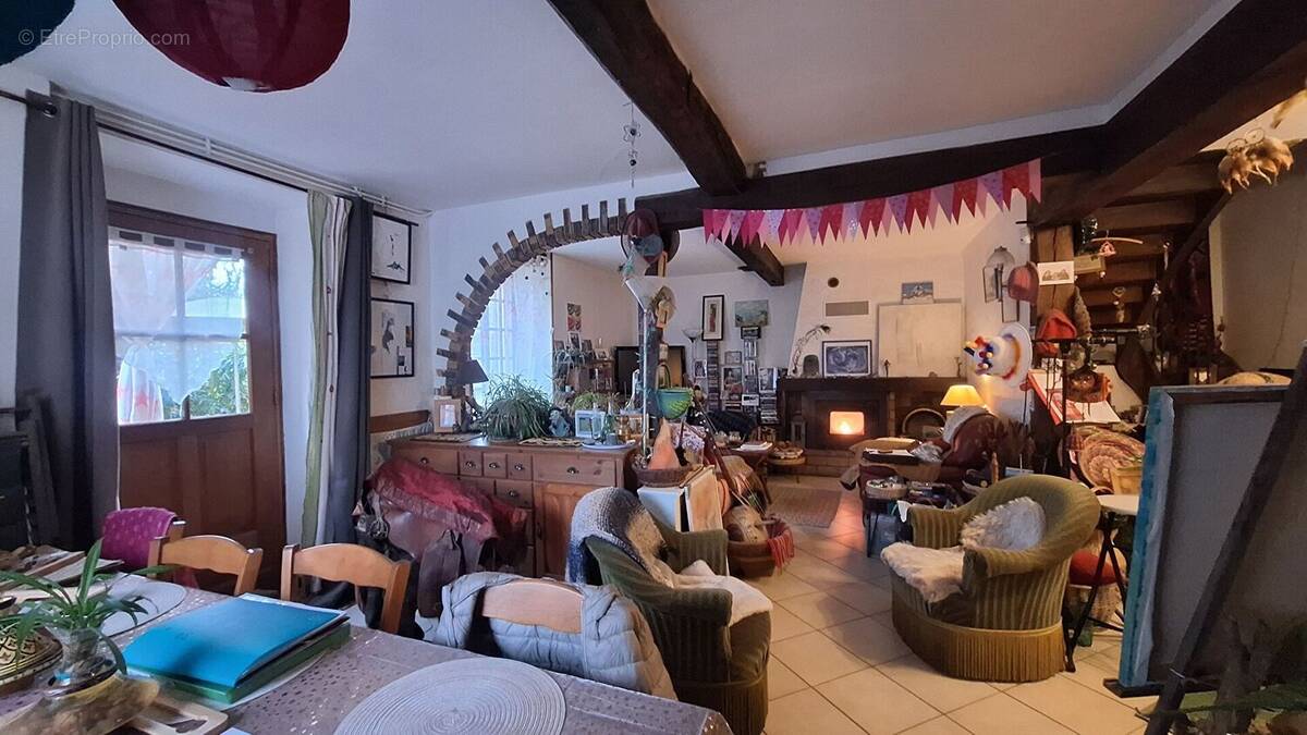 Maison à SALEICH
