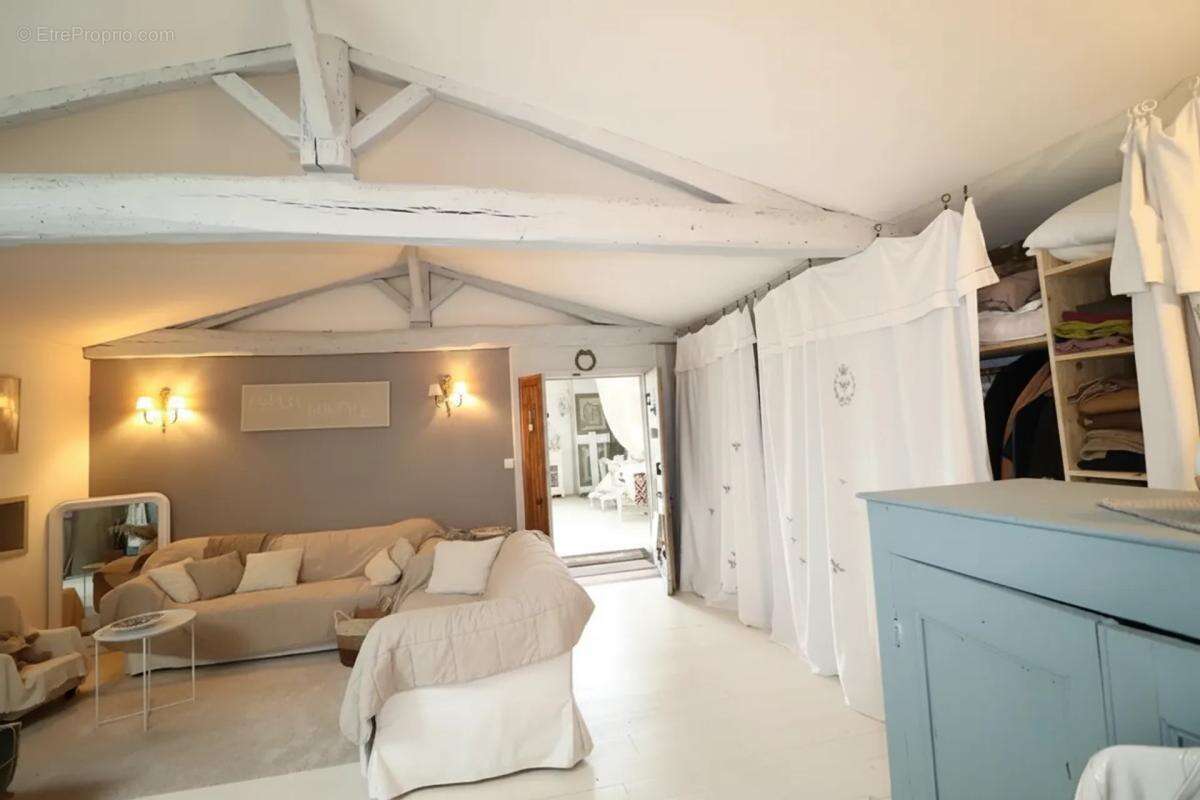 Maison à SAUVETERRE-DE-GUYENNE