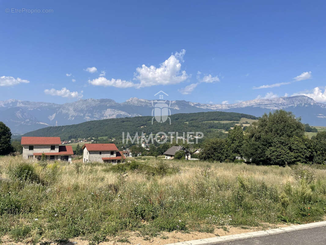 Terrain 651 m² à Jarrie  - photo 5