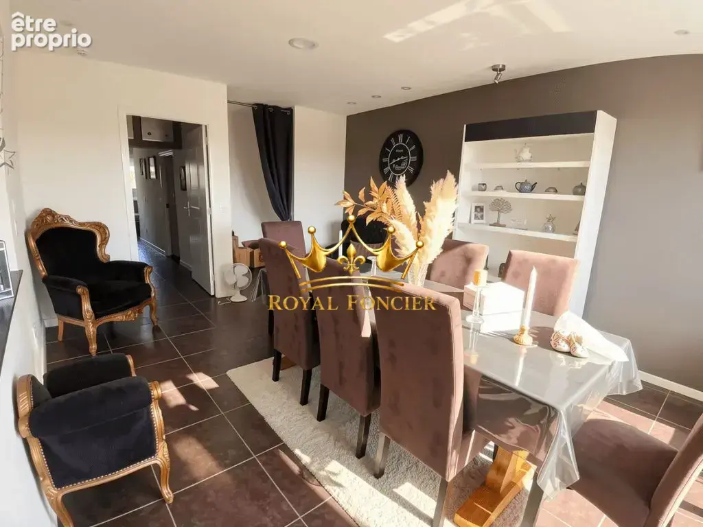 Maison 8 pièces 421 m² à vendre à La Roche-Posay (86270) - photo 3