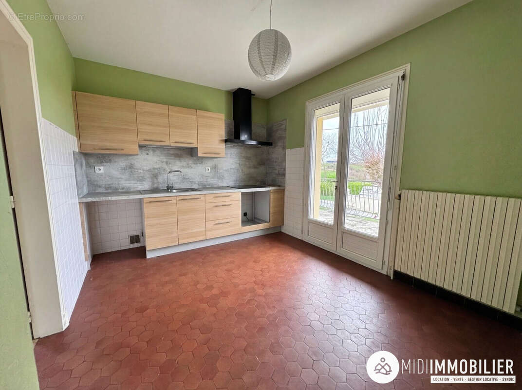 Maison 95 m² à Lombers  - photo 4