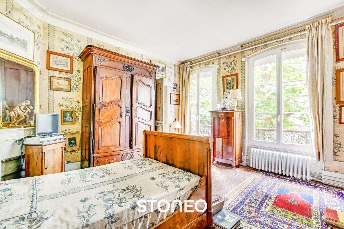 Maison à PARIS-16E