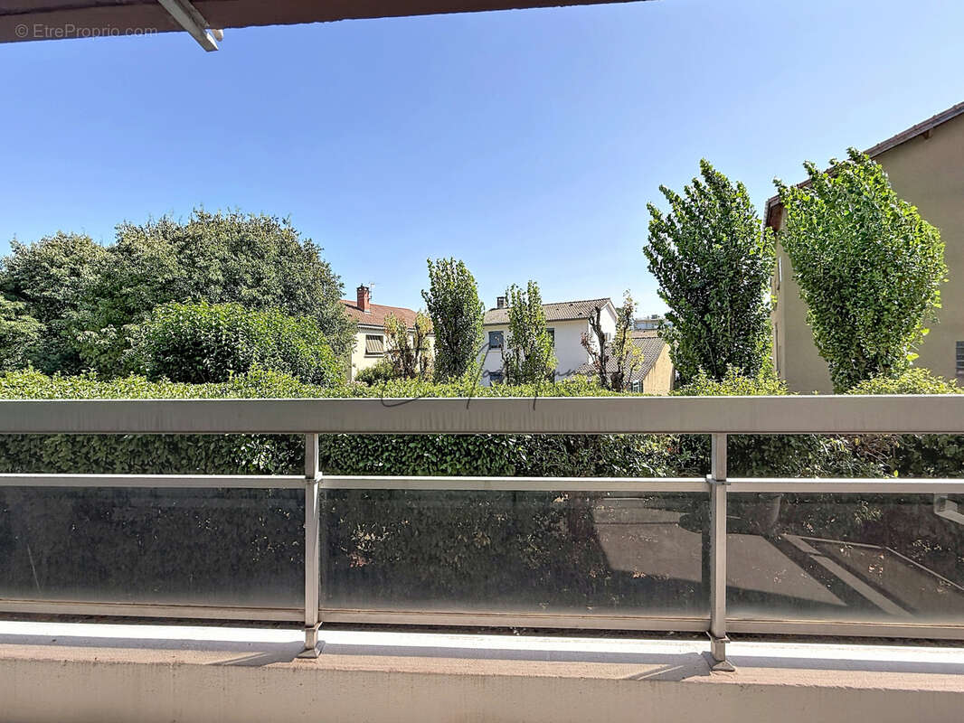 Appartement 3 Pièces de 69,14 m2 avec balcon Sud, parking et cave - photo 14