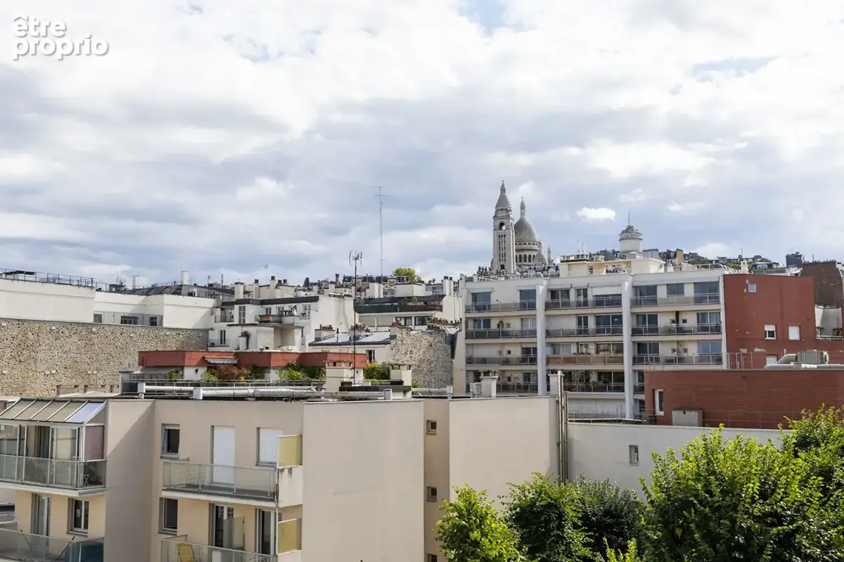 Jules Joffrin - Studio 34 m² - Etage élevé - vue sur le Sacré-Coeur - photo 4