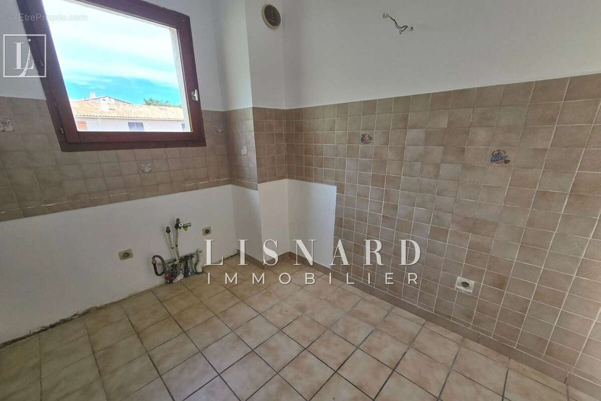 Appartement 63 m² à Frejus  - photo 3