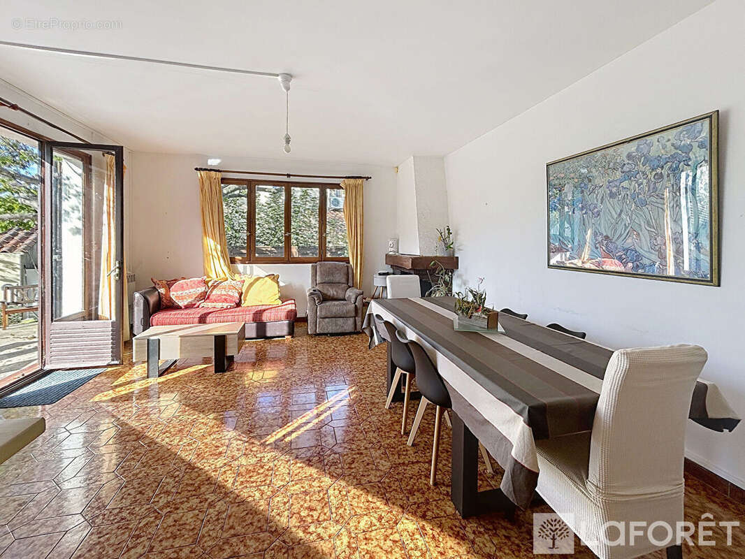 Maison à SAUSSET-LES-PINS