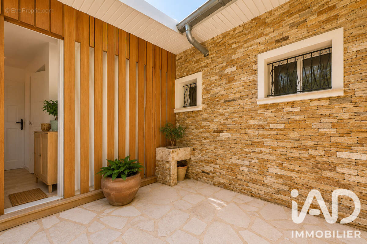 Photo 2 - Maison à LA SEYNE-SUR-MER