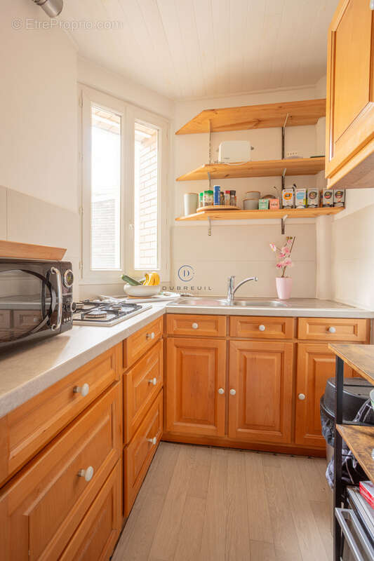 Appartement à COURBEVOIE