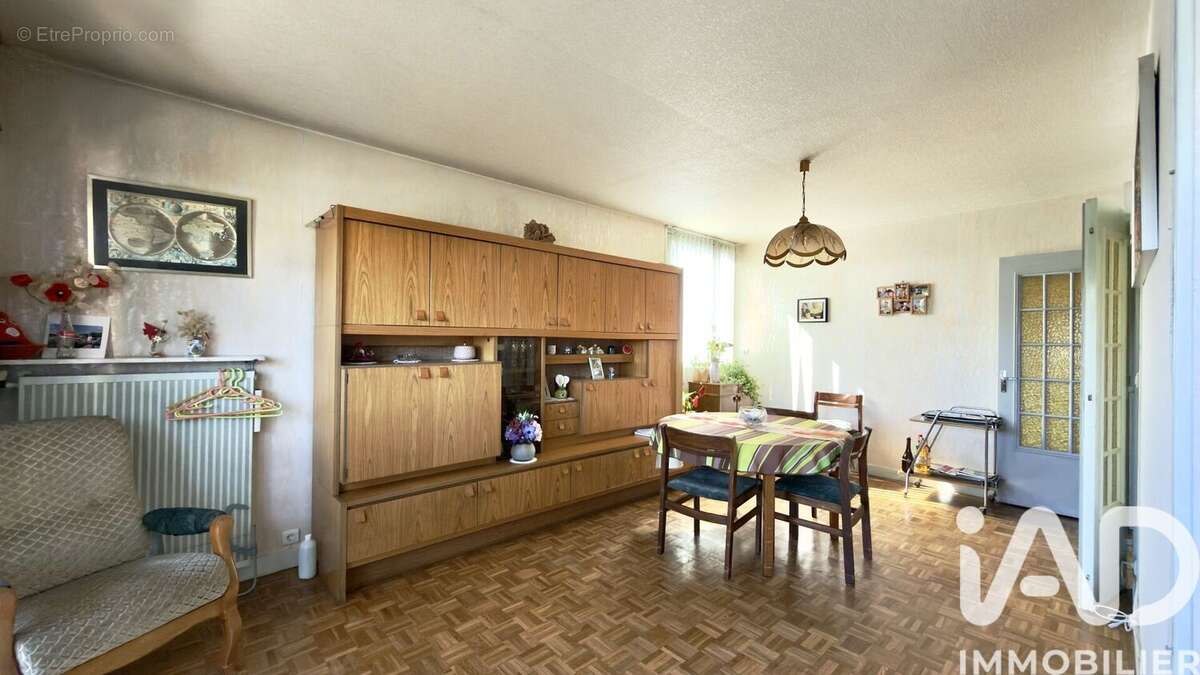 Photo 4 - Appartement à NANTERRE