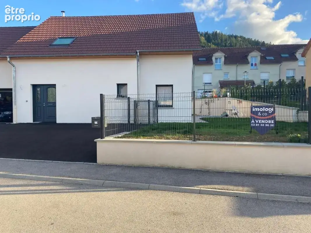 Photo Maison à Villers-Le-Lac au prix de 540 750€