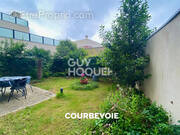 Appartement à COURBEVOIE