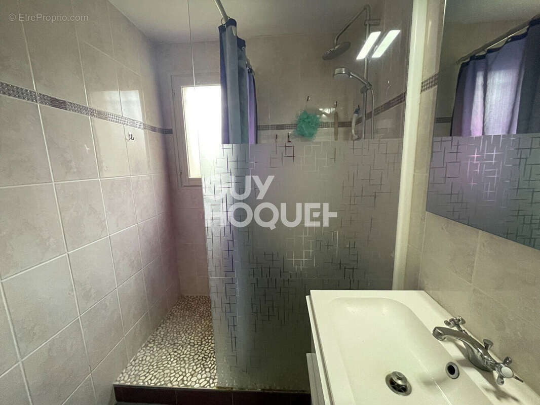 Maison à OZOIR-LA-FERRIERE