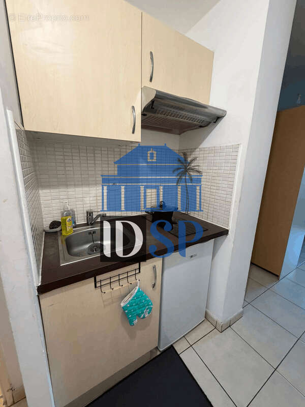 Appartement St Denis 1 pièce 23m2 - photo 2