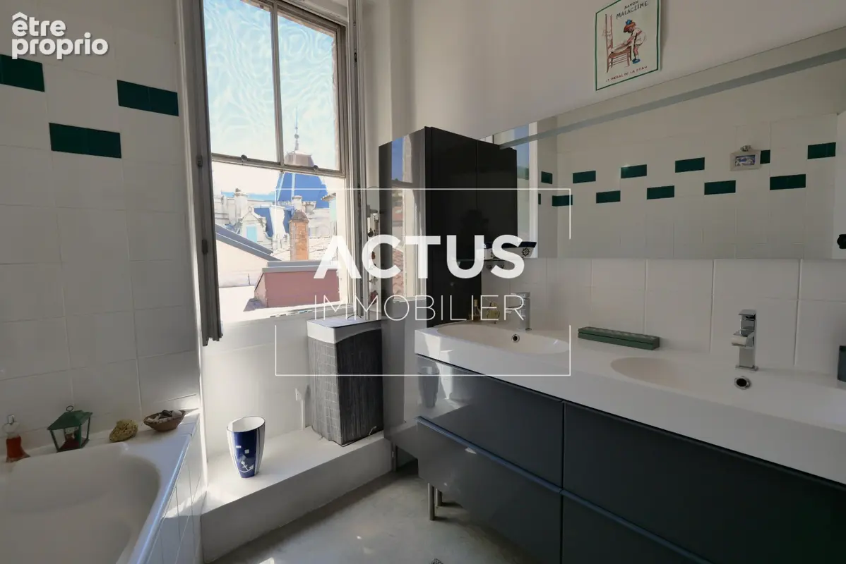 Appartement 4 pièces 108 m² à vendre à Salon-De-Provence (13300) - photo 8
