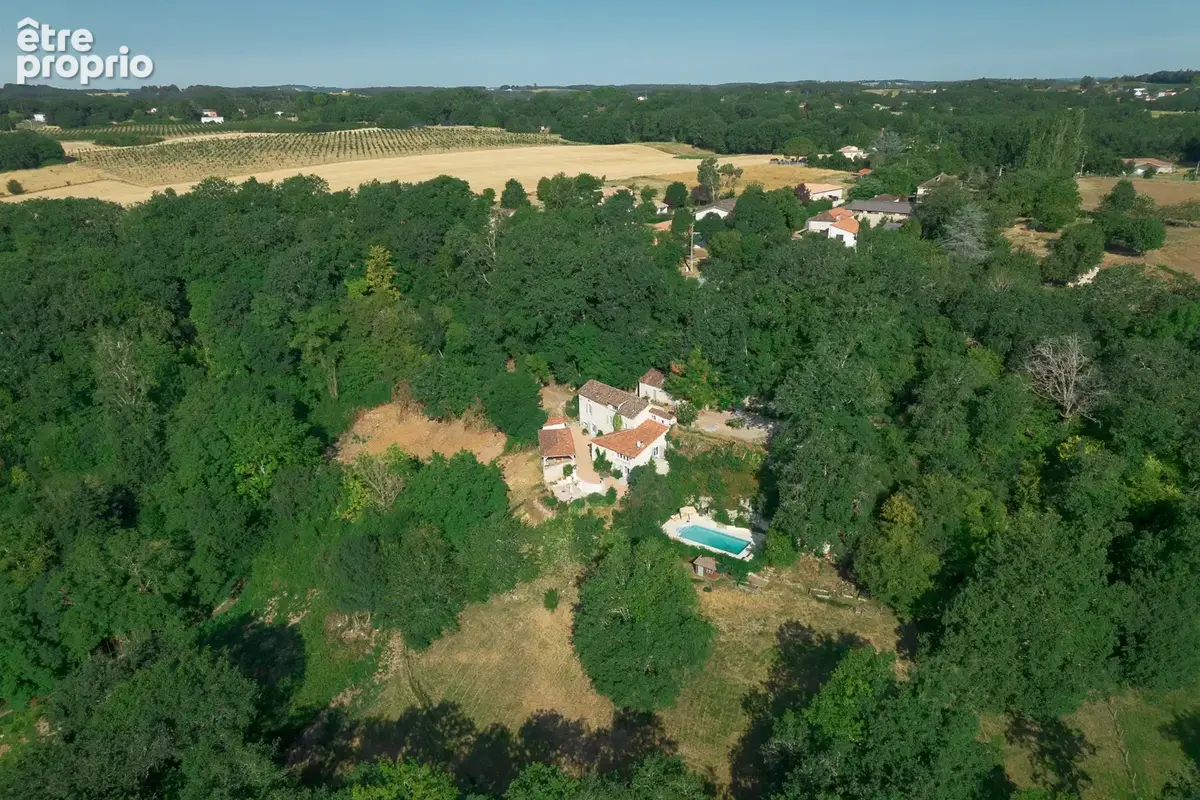 Photo Maison à Monbalen au prix de 659 000€