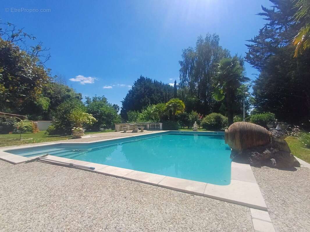 Maison 200 m² à Barinque  - photo 4