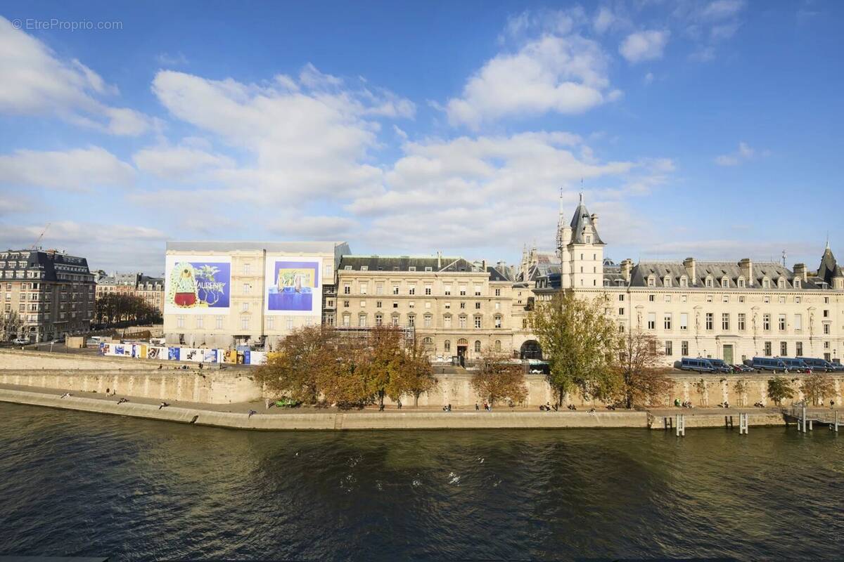 Appartement à PARIS-6E