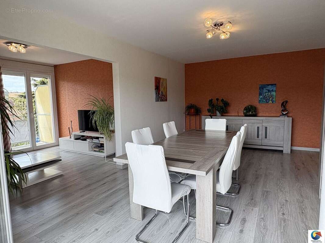 Appartement à LA VERPILLIERE