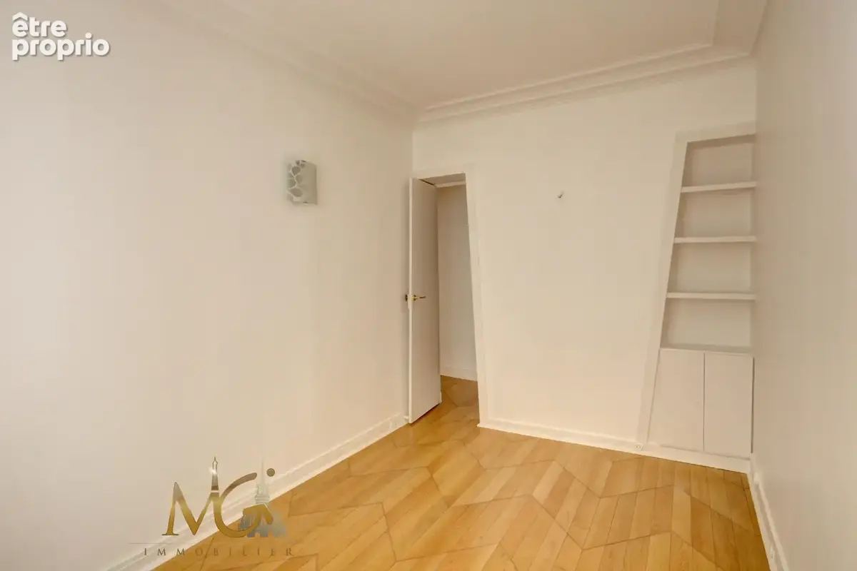 3 pieces de 52,09m2 avec 2 chambres au calme dans bel immeuble ancien - photo 12