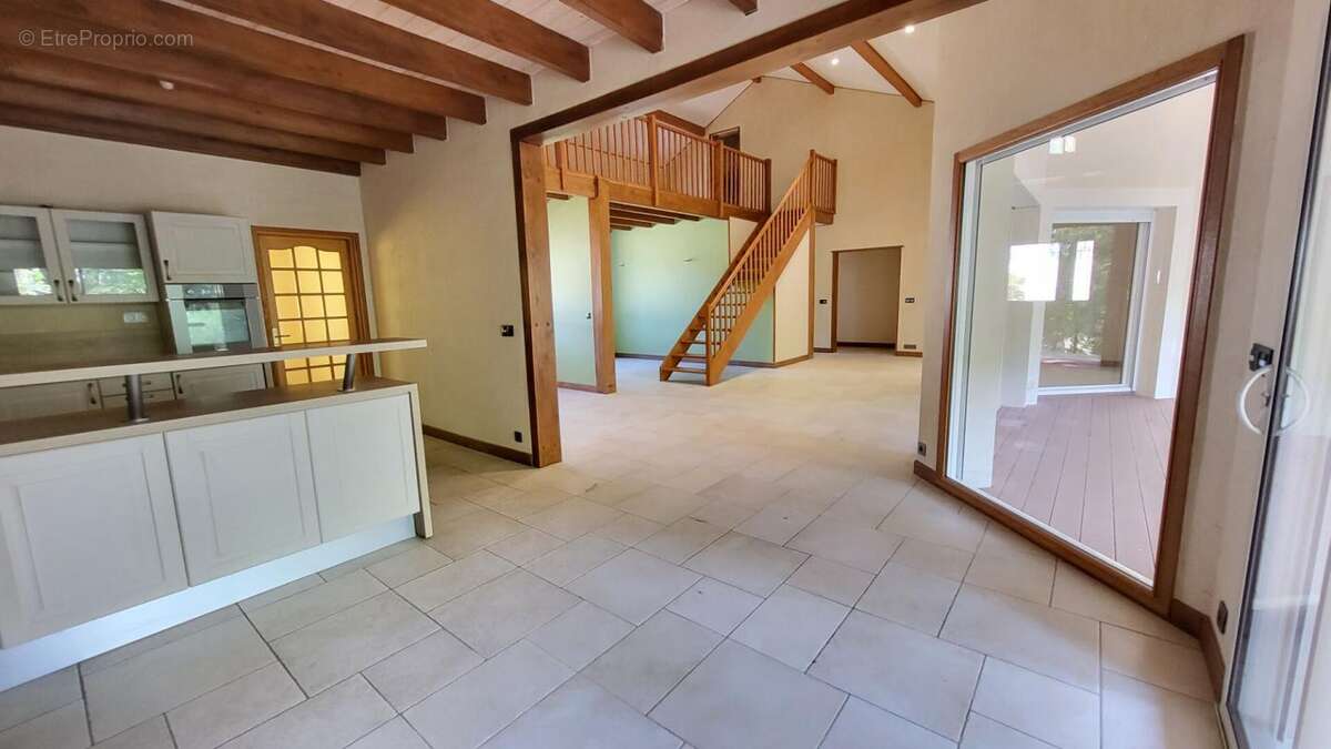 Maison à MONTPON-MENESTEROL