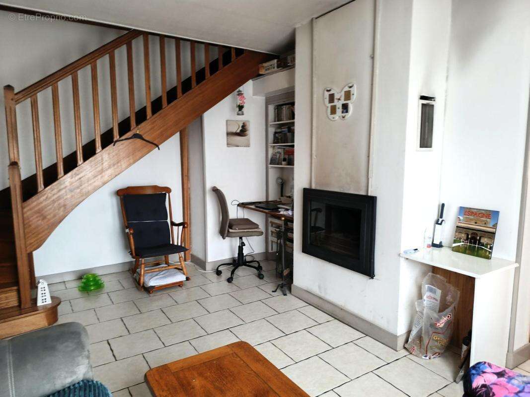 Maison 5 pièces 118 M² avec dépendance - photo 5