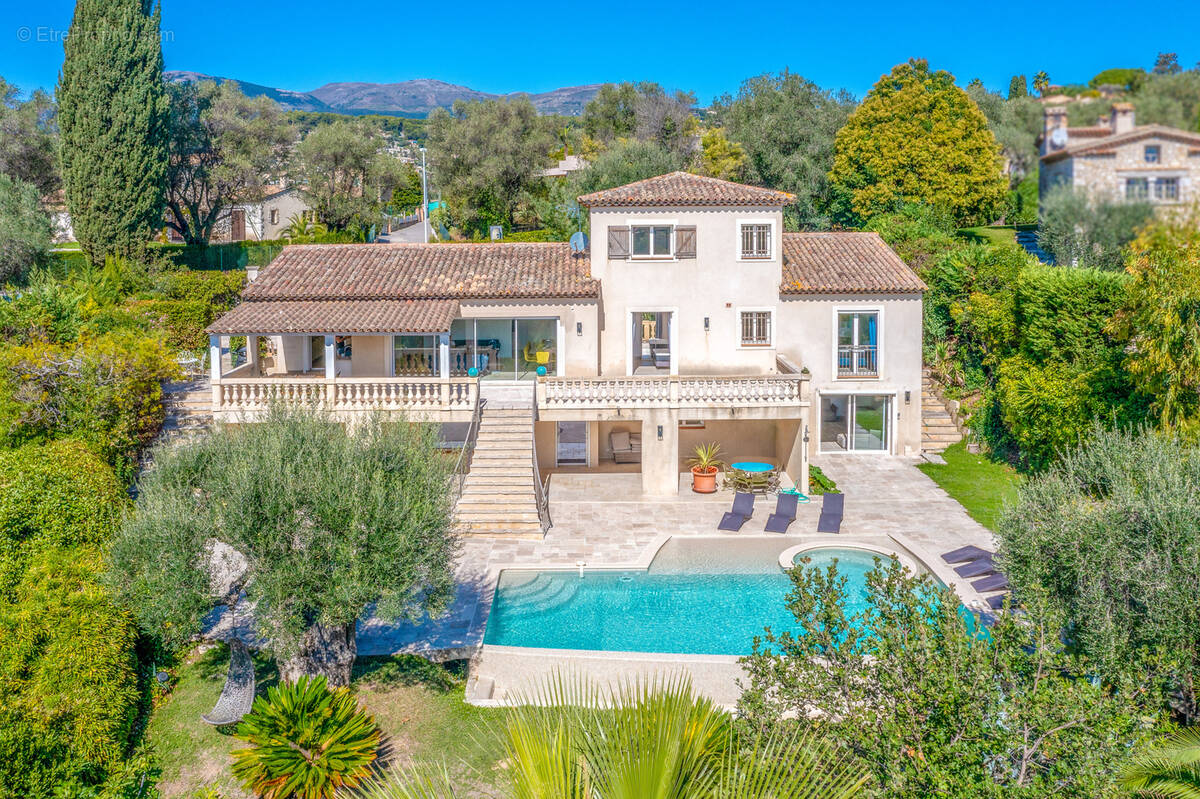 Maison à LA COLLE-SUR-LOUP